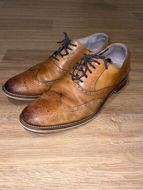 Johnston & Murphy Tan Leather Wingtip Oxfords